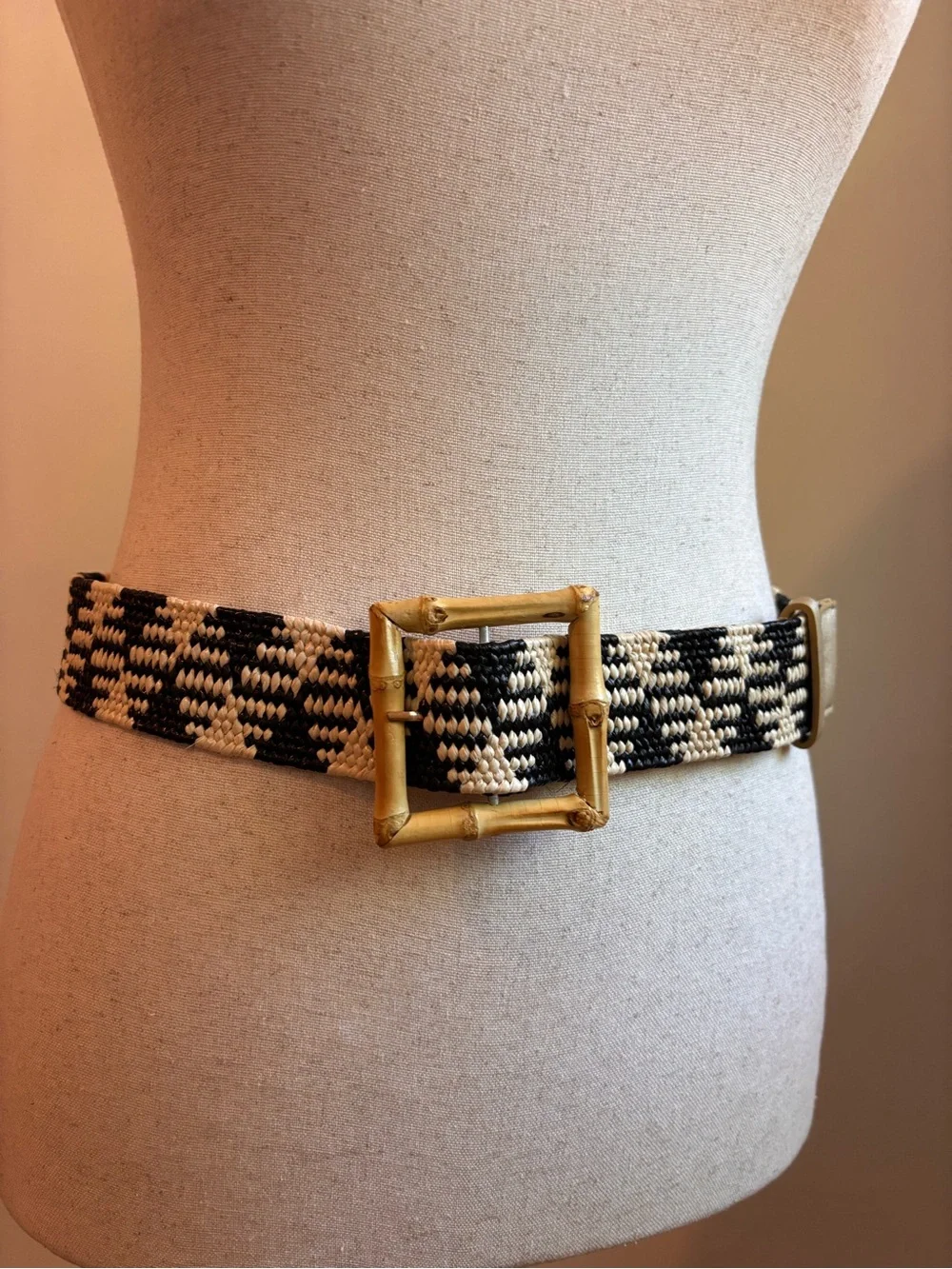 Black White Woven Stretch Belt Bamboo Buckle Boho Resort Waist Belt